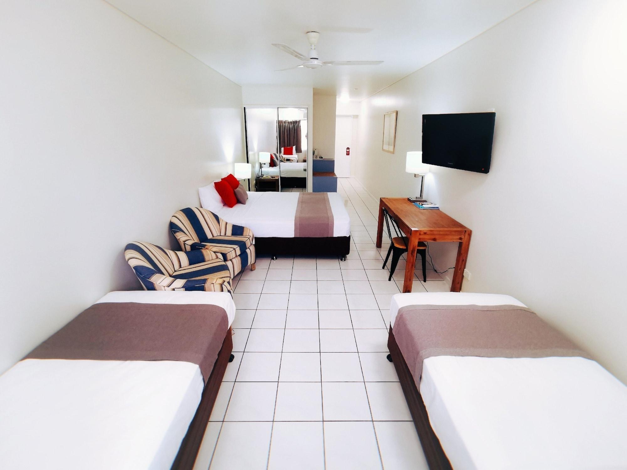 Hides Hotel Кэрнс Экстерьер фото