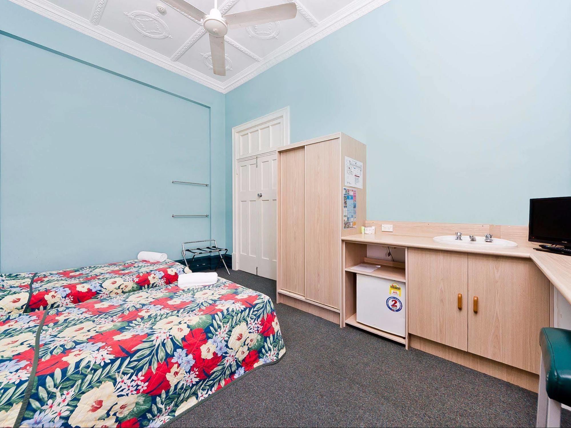 Hides Hotel Кэрнс Экстерьер фото