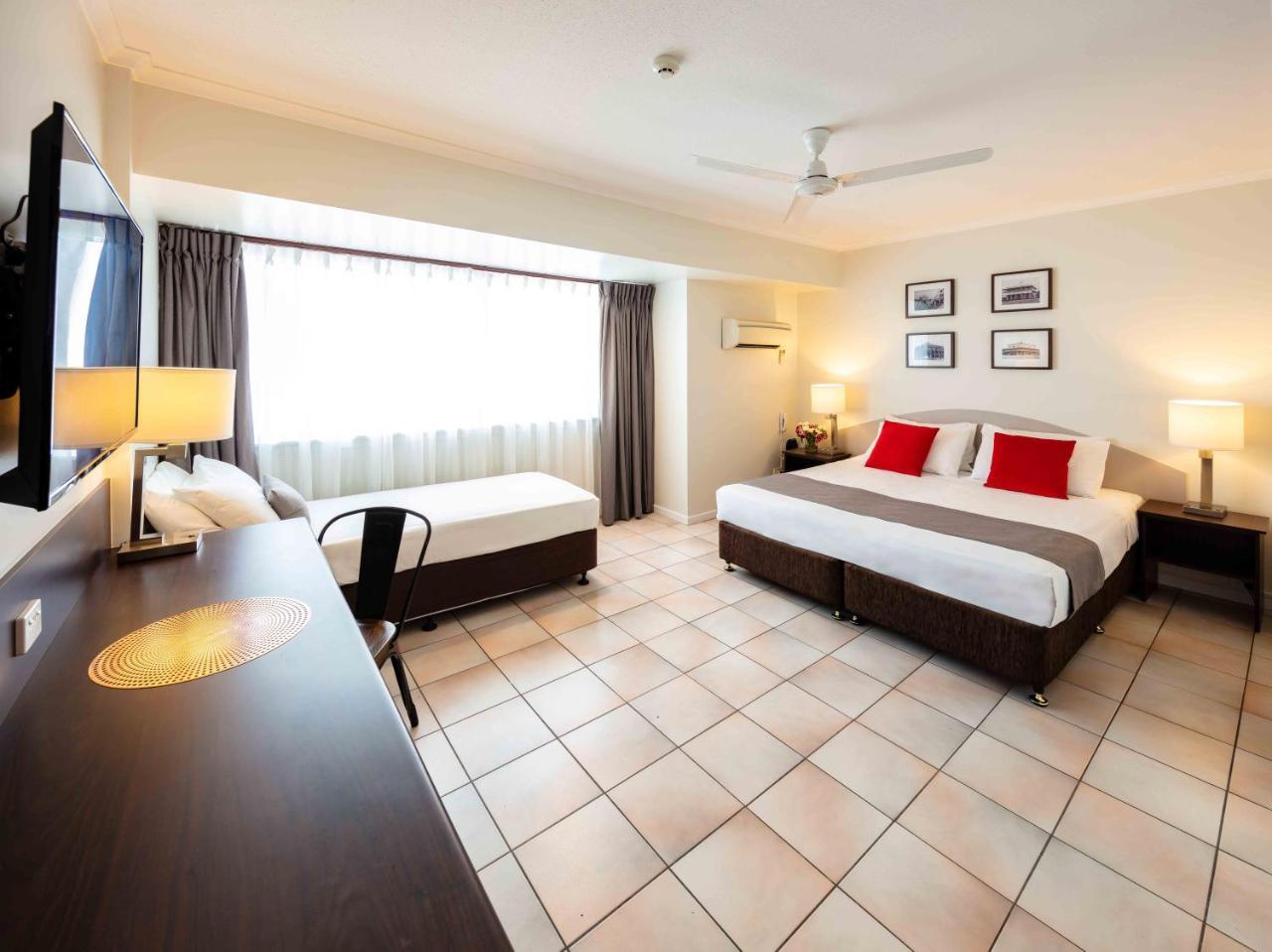 Hides Hotel Кэрнс Экстерьер фото