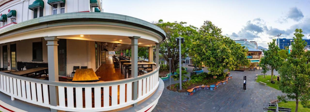 Hides Hotel Кэрнс Экстерьер фото